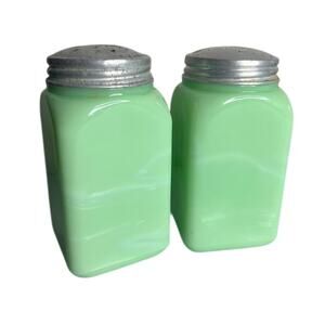 1930s McKee Uranium Jadeite Glass Salt Pepper Shaker Original Lids Vintage GLOWS